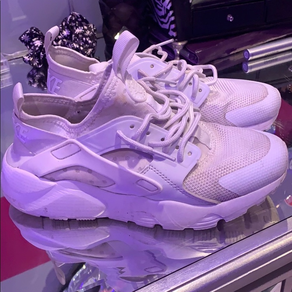 white huarache